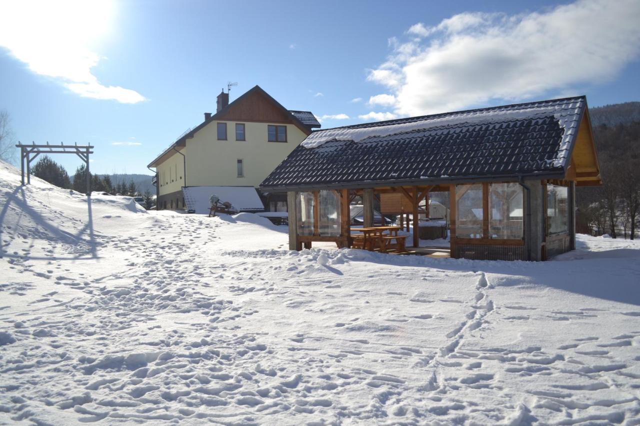 Dobranocka Hotel Malastow Exterior photo